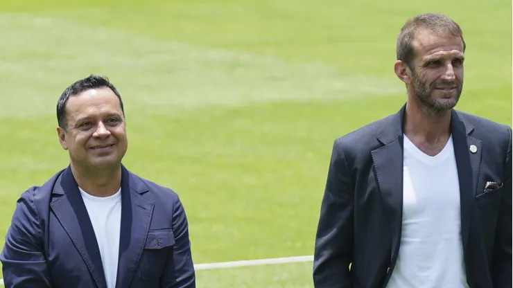 El mediocampista mexicano está a un paso de convertirse en nuevo futbolista de las Chivas de Guadalajara. Los cementeros no reaccionarían a su marcha.
