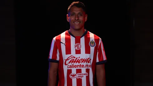 Luis Romo fue presentado oficialmente en Chivas.