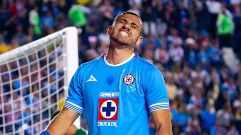 Giorgos Giakoumakis, baja de último momento en Cruz Azul vs Atlas.