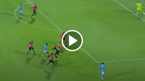 Amaury Morales deslumbró a todos con una jugada mágica en Cruz Azul.