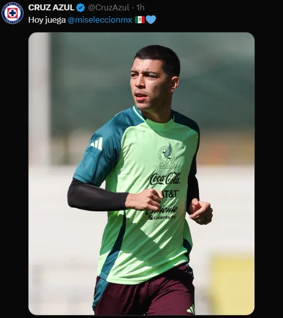 Lira, con la Selección Mexicana en la gira por Sudamérica. (@CruzAzul)