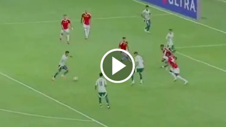 El mediocampista mexicano partió desde el once titular en el amistoso de este jueves ante el Internacional de Porto Alegre.