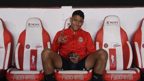 El mediocampista mexicano entró en la segunda mitad del partido que disputaron los rojiblancos contra el Necaxa en el Estadio Victoria.