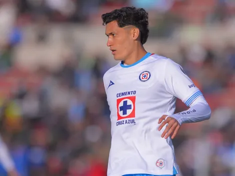 El Chiquete debió ser expulsado y en Chivas se mofan