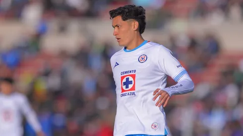 El defensor mexicano se jugó su continuidad en el partido contra Bravos con un codazo en la segunda parte.