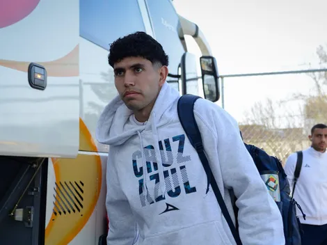 Carlos Vargas tiene pie y medio fuera de Cruz Azul