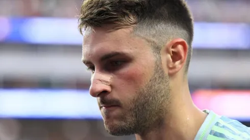 Feyenoord espantó a dos interesados por Santiago Giménez