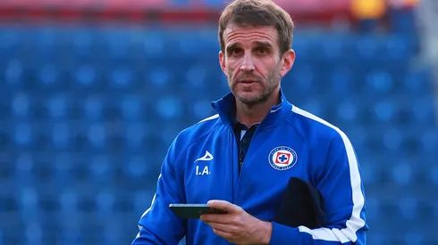 Iván Alonso se estaría preparando para un nuevo choque con Chivas.