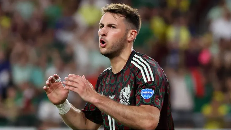 El canterano de Cruz Azul sigue siendo objeto de deseo por varios clubes del viejo continente. El Feyenoord está cerrado a negociar.