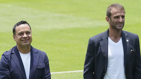 El entrenador argentino tendría todo arreglado para marcharse al Porto la próxima semana. Aún y así, la directiva no lo quiere el sábado en Ciudad Universitaria.