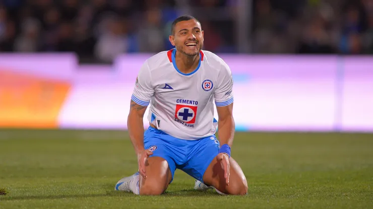 Giorgos Giakoumakis durante el partido de la jornada 2 del Clausura 2025 de la Liga MX.