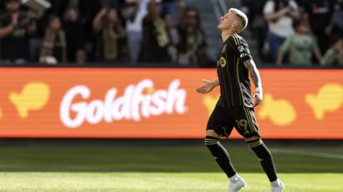 La llegada del futbolista polaco se había complicado después de que Martin Anselmi pactara su salida con el FC Porto.