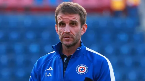 El problema de Iván Alonso con el reemplazante de Martín Anselmi