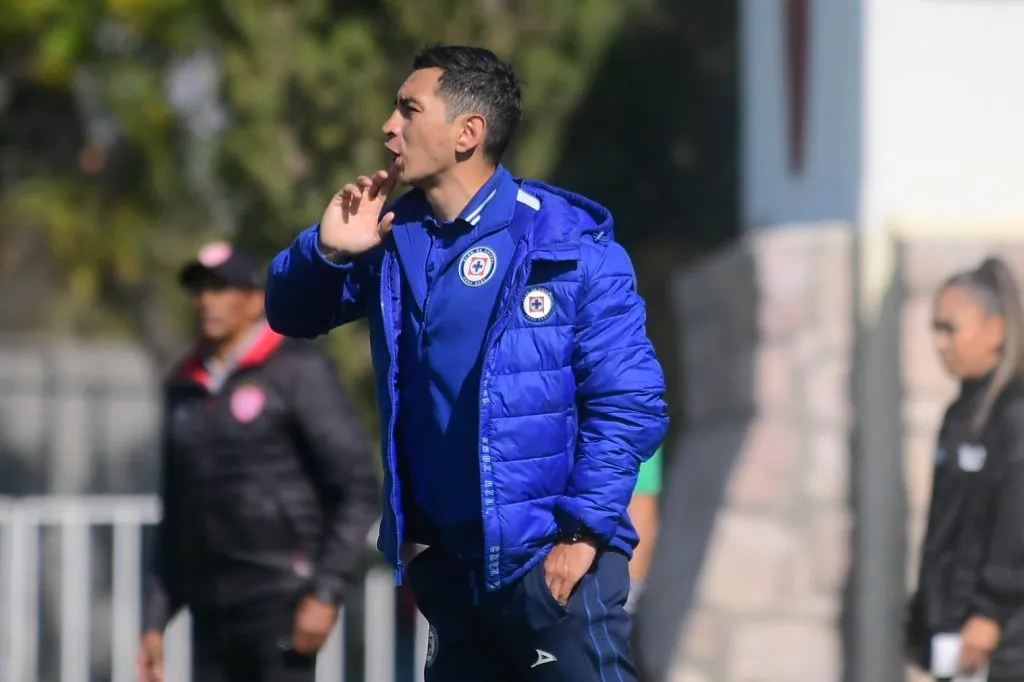 Héctor Gutiérrez dirigió a Cruz Azul Sub 23. (Foto: Imago7)