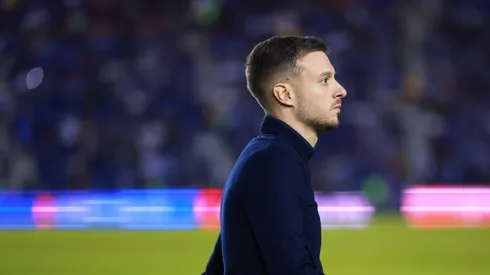 El entrenador argentino no se hizo cargo de la pretemporada y algunos jugadores se tuvieron que entrenar en parques.