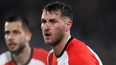 La ironía de Santi Giménez: Milan jugará contra Feyenoord por Champions