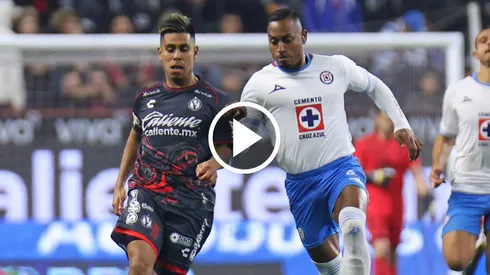 Willer Ditta volvió a quedar expuesto en defensa.