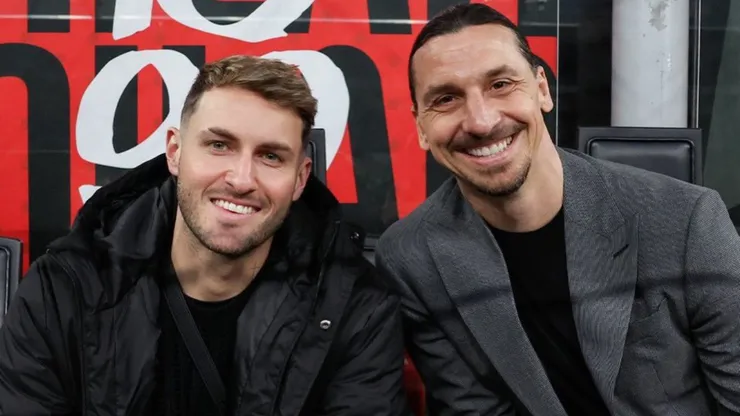Una enorme bienvenida para Santi por parte de una leyenda.