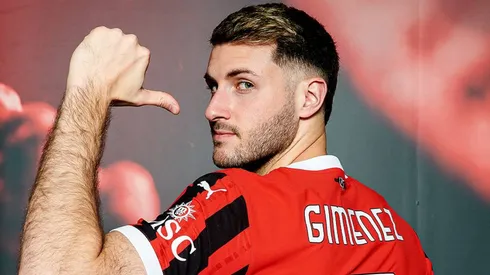 Santi Giménez confesó la razón por la que eligió el dorsal 7