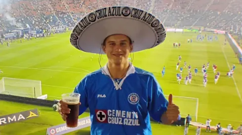 La historia del polaco que se hizo aficionado de Cruz Azul