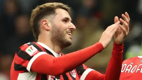 Santi Giménez tendrá su debut en el Calcio.