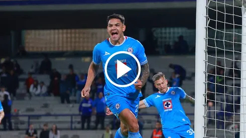 Cruz Azul ascendió en la tabla gracias al Toro Fernández.
