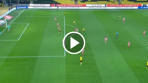 El mediocampista mexicano fue uno de los más destacados de este fin de semana en la Superliga de Grecia.