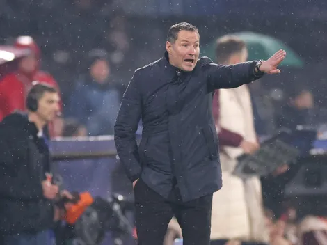 El Feyenoord se derrumba sin Santiago Giménez