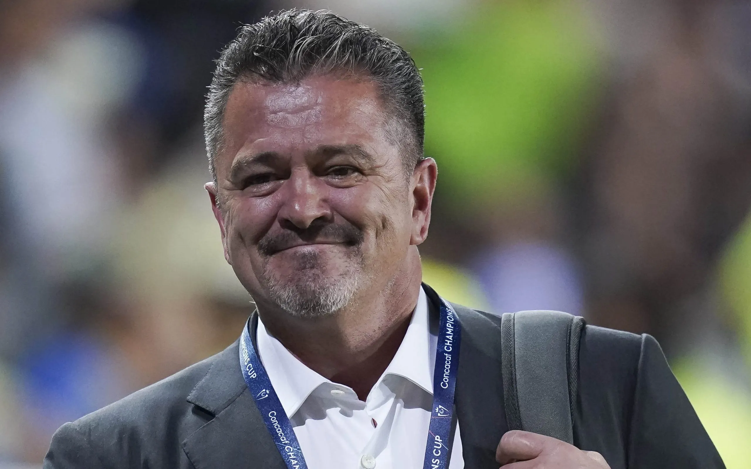 Carlos Hermosillo dio detalles sobre su no salida a Chivas desde Cruz Azul. (Imago 7)