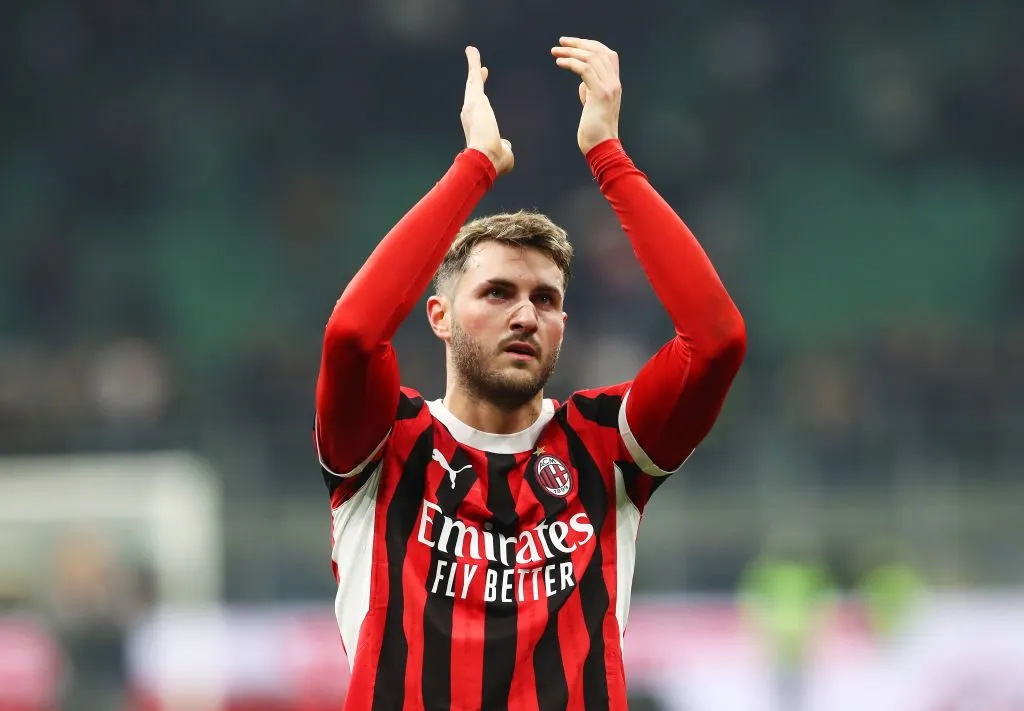 ¿Cómo ver Santi Giménez en el Feyenoord vs. Milan por Champions League?