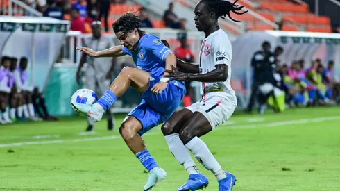 ¿Cómo se define el boleto a Octavos en caso de empate?