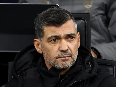 ¿Giménez será titular en el AC Milan vs. Feyenoord?