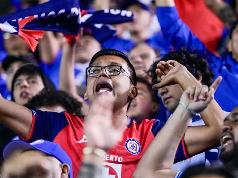 Afición de Cruz Azul presumió manta que desafía al América