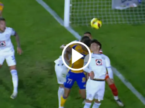 El travesaño salvó a Campos del oso del año