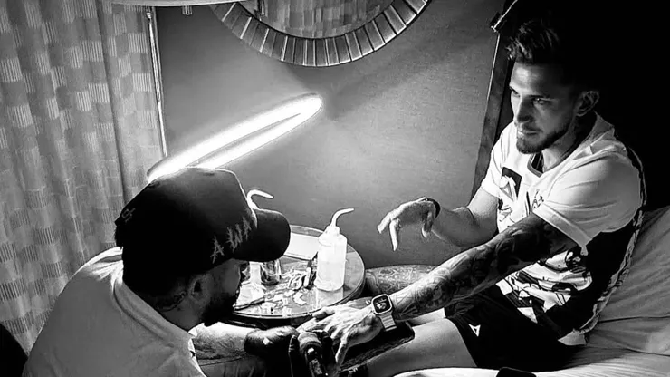Vamos Azul tuvo acceso al tatuador de Gonzalo Piovi y nos contó su experiencia junto al defensor argentino de Cruz Azul.