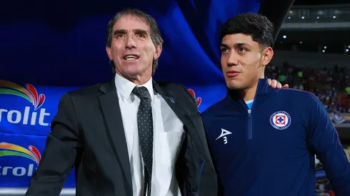 Guillermo Almada sería el principal candidato a DT de Cruz Azul.