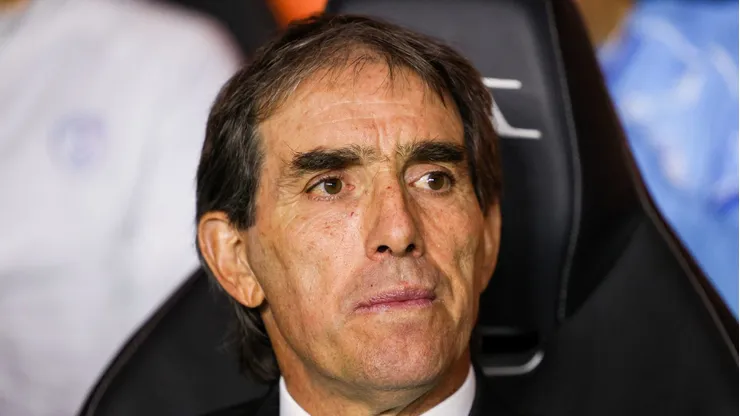 Los últimos movimientos en el cuerpo técnico de los cementeros apuntan a que el uruguayo será el próximo técnico del equipo.