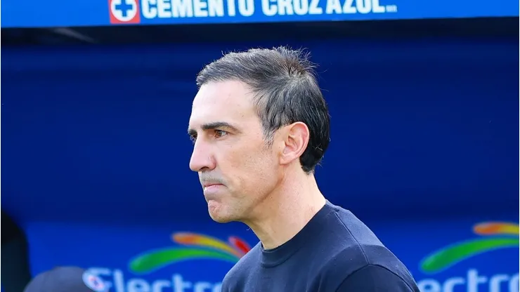 Vicente Sánchez dependería de sí mismo para quedarse en Cruz Azul.