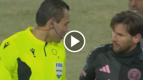 El juez mexicano fue noticia después de que fuera captado mientras pedía la playera del astro argentino después del partido.