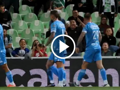 No se vio por TV: El gesto de Rotondi a la grada contra el Santos