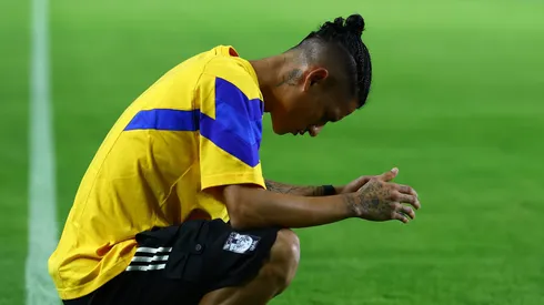 El delantero mexicano fue ignorado una vez más por el Vasco Aguirre y su presente se antoja sombrío para las próximas semanas.