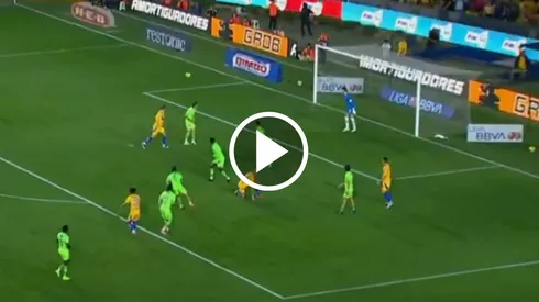 Uriel Antuna vive un duro presente tras salir de Cruz Azul.