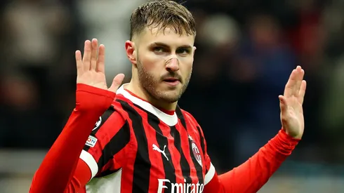 Santiago Giménez volverá a jugar con el Milan en la Serie A.