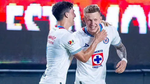 Mateusz Bogusz se estrenó como goleador.