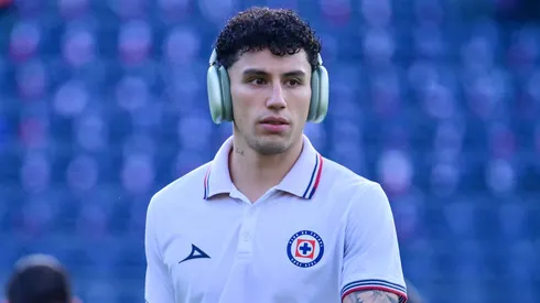 Jorge Sánchez presumió su auto de lujo.