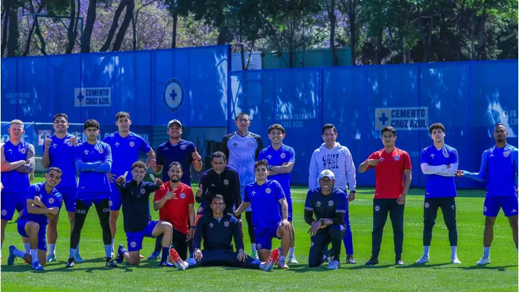 Cruz Azul continúa entrenando en La Noria.