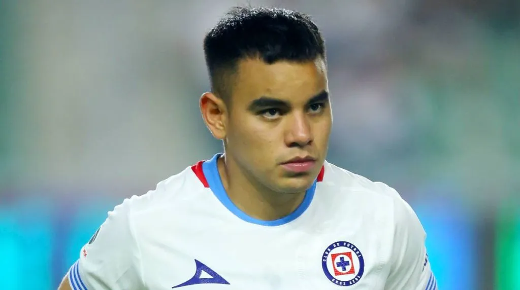 La millonaria diferencia entre Cruz Azul y Charly Rodríguez