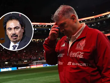 Hugo Sánchez explotó contra Martino por Santi Giménez