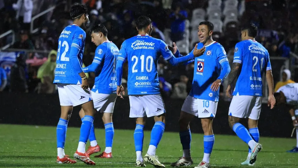 Cruz Azul derrotó 3 a 1 a León y a Vicente Sánchez le piden por un futbolista.