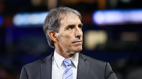 Los cementeros siguen buscando entrenador a pesar de que Vicente Sánchez se mantiene en funciones.